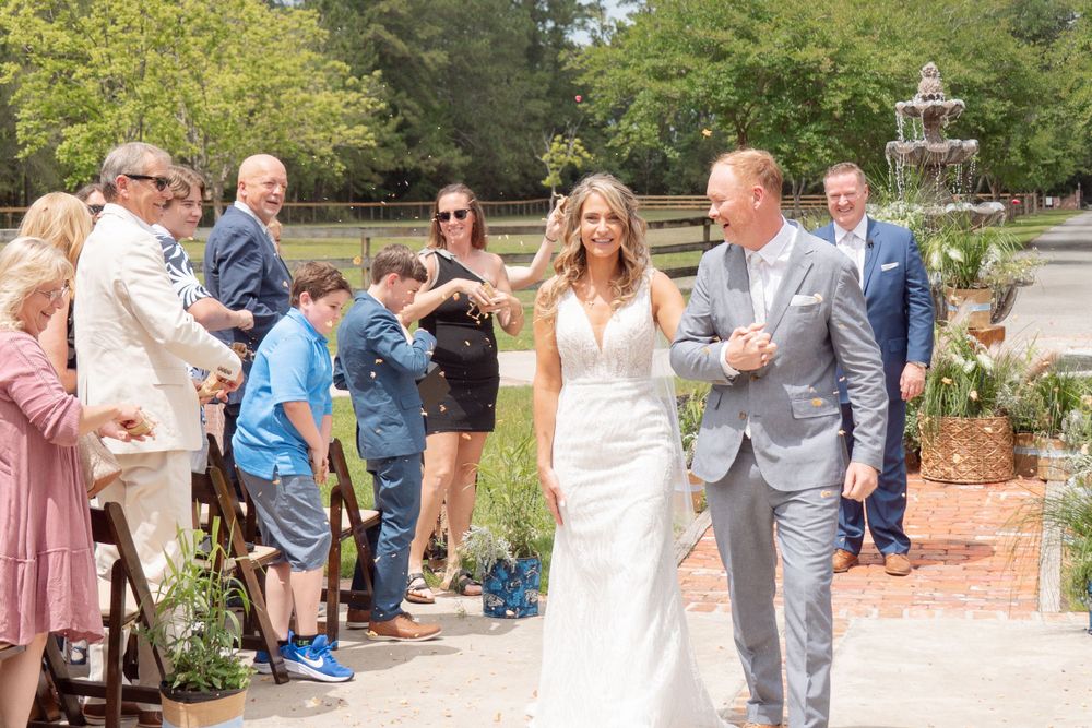 wedding-at-horse-stamp-inn, st. simons wedding photographer outdoors