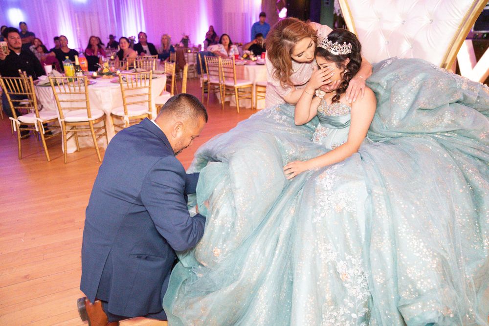 Enchanted Forrest, Salinas Pal, Salinas Quinceañera | Quinceañera Photographer Monterey, CA