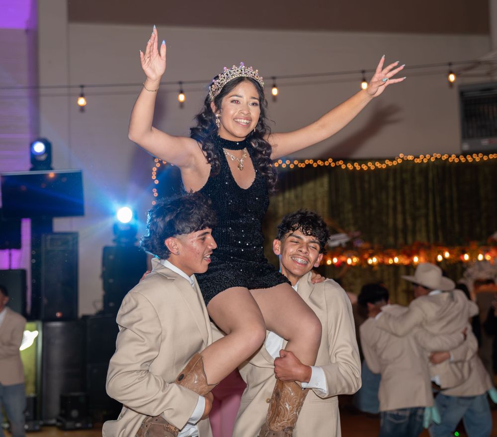 Enchanted Forrest, Salinas Pal, Salinas Quinceañera | Quinceañera Photographer Monterey, CA