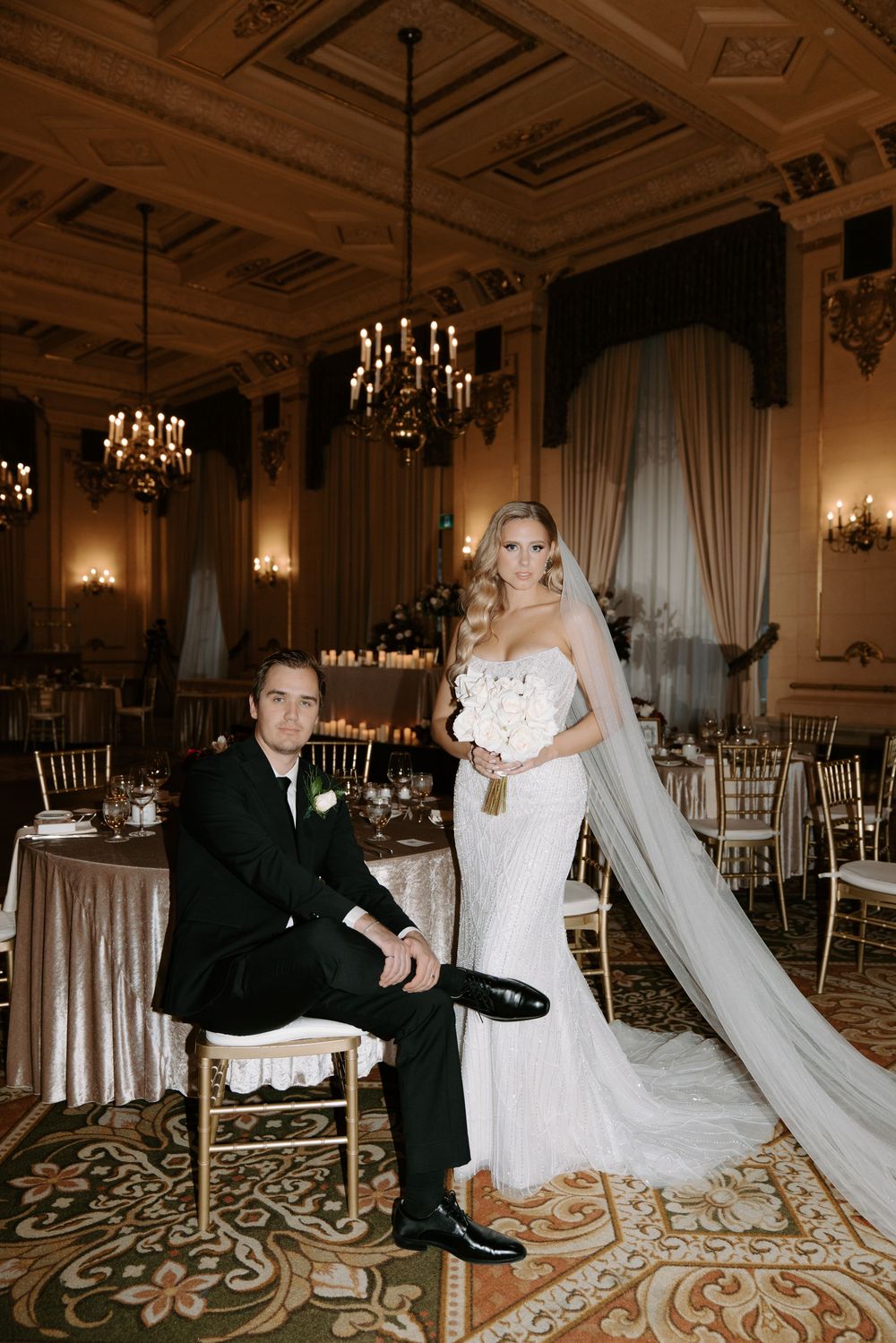 Winnipeg Winter Wedding at the Fort Garry Hotel