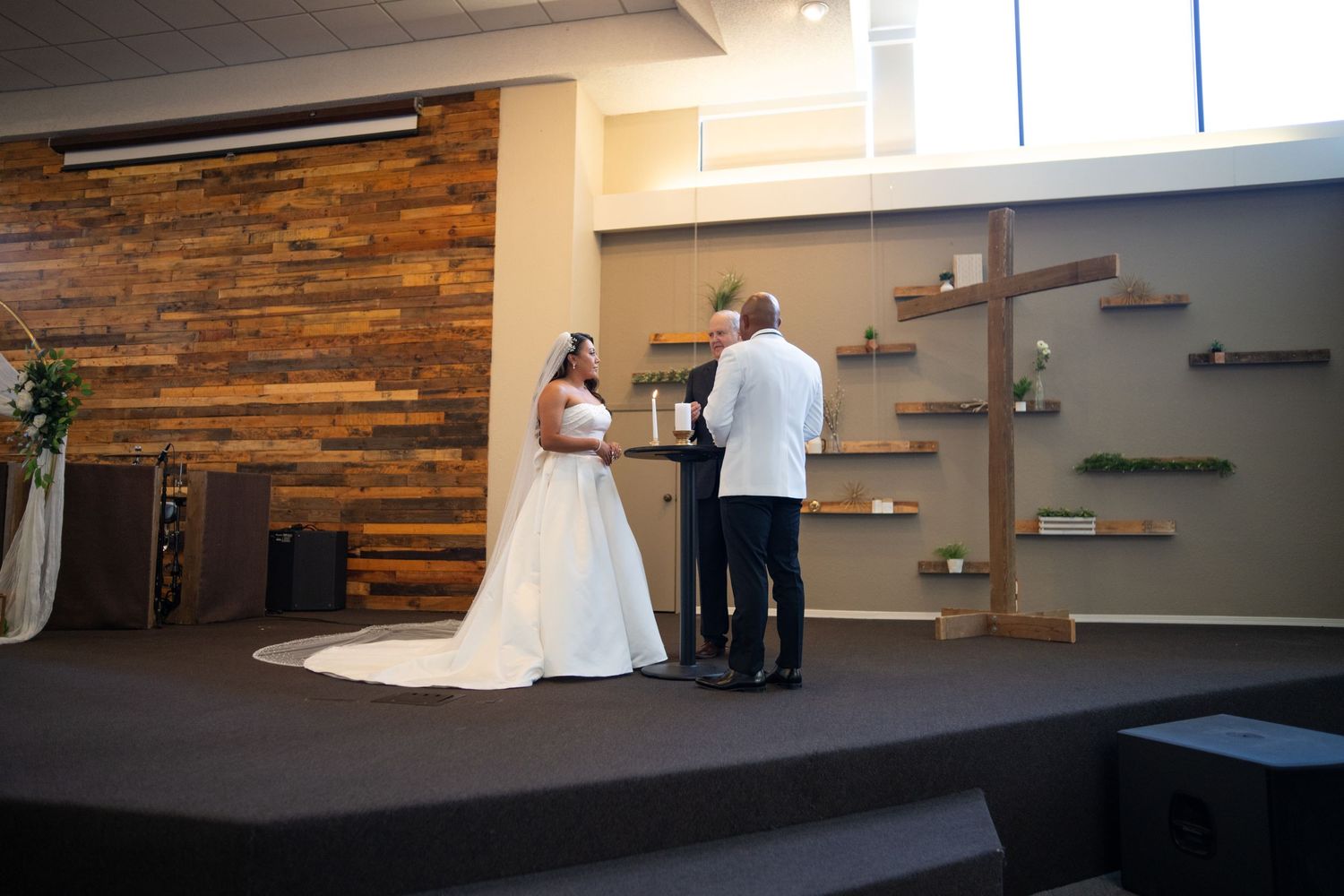 Wedding photographer at Hacienda Sol Y Luna in El Paso, TX
