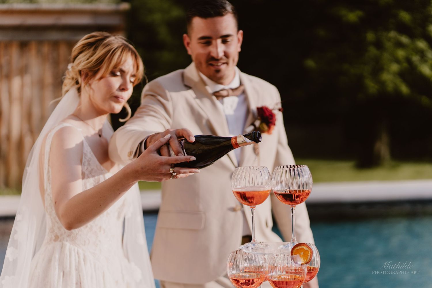 photographe mariage Drôme Isère Valence
reportage mariage
photo de mariage naturelle
séance photo couple mariage
photographe mariage luxe bo