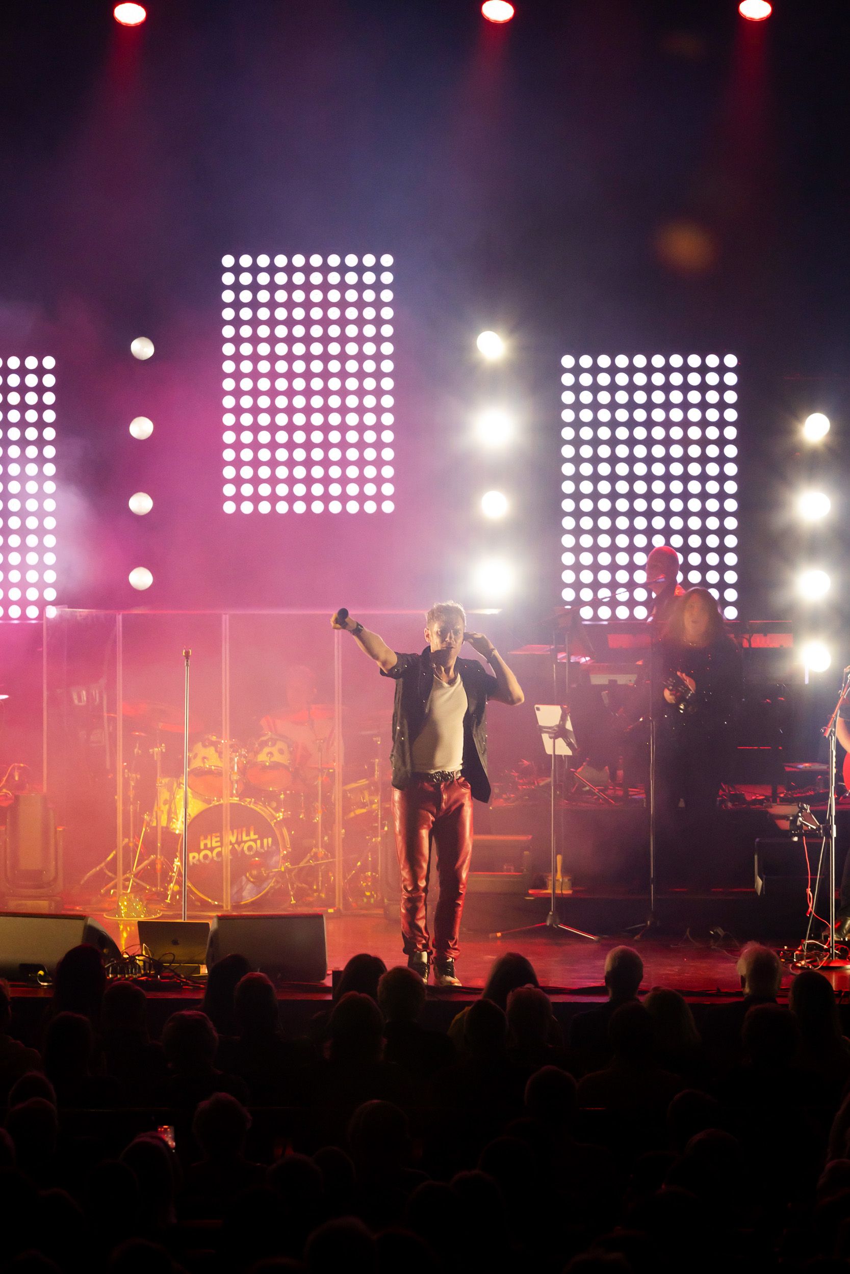 He Will Rock you I Linköping konsert och kongress. Fotograf Rebecca Nordin. Queen. Peter Johansson.