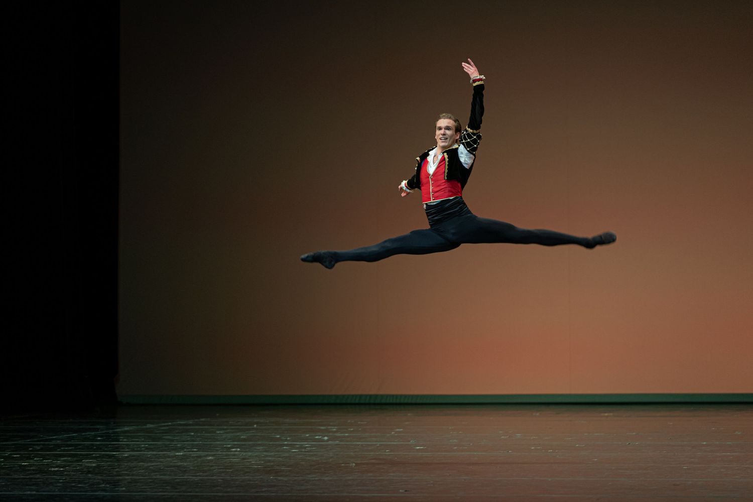 Ballet photography, dance photographer, performing arts photography, theatre photography, ballet dance, dance photography , Esmeralda