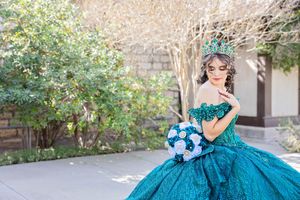 Quincenera girl poses for dress photo #CarlsbadNM #QuinceneraPhotography #QuinceneraDressPhotography #QuinceneraEventPhotography #RoswellNM