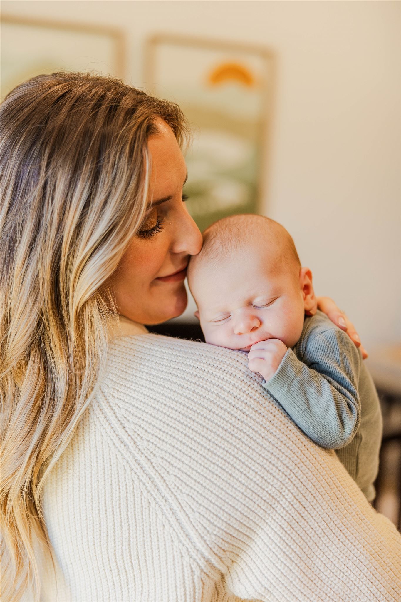 baby with mom