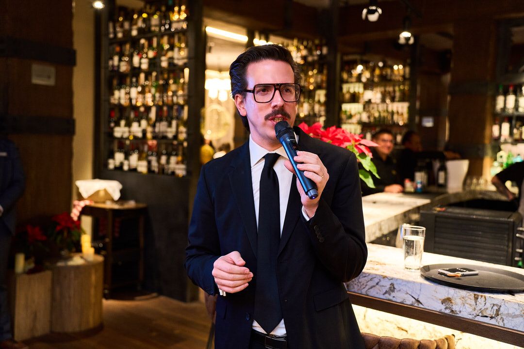 Director de corporate Connections