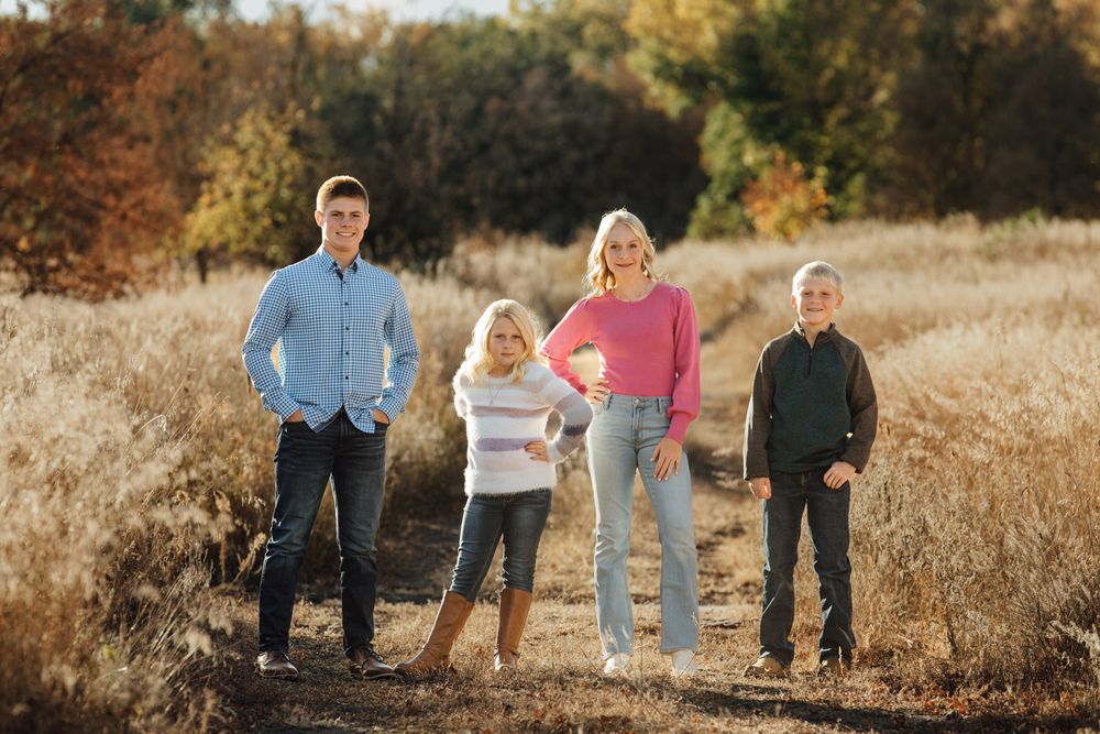Dell Rapids Family Portraits, Dell Rapids Family Photographer, Sioux Falls Photographer, Sioux Falls Family Photographer, Family Portraits