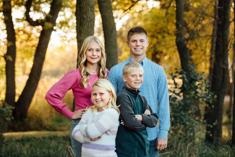 Dell Rapids Family Portraits, Dell Rapids Family Photographer, Sioux Falls Photographer, Sioux Falls Family Photographer, Family Portraits