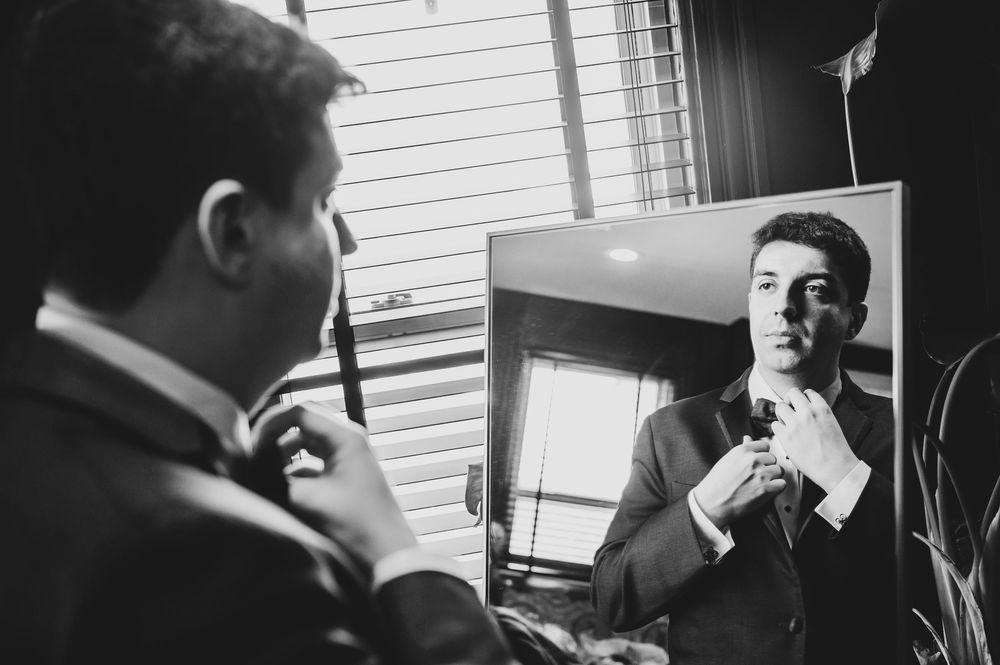 Sea Cliff Manor wedding photography by Long Island wedding photographer Dejavu Studios. Elegant, candid, timeless wedding photos.