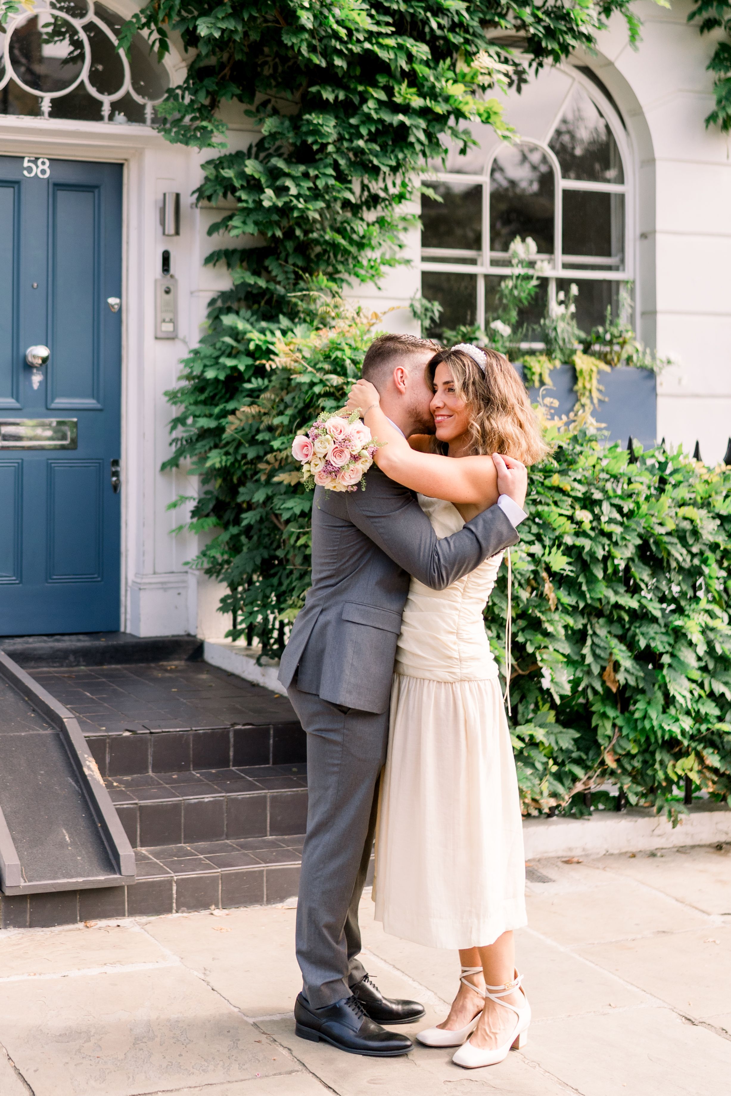 Natural and bright Islington Town Hall wedding moments by a romantic & timeless East Midlands wedding photographer based in Nottingham, UK