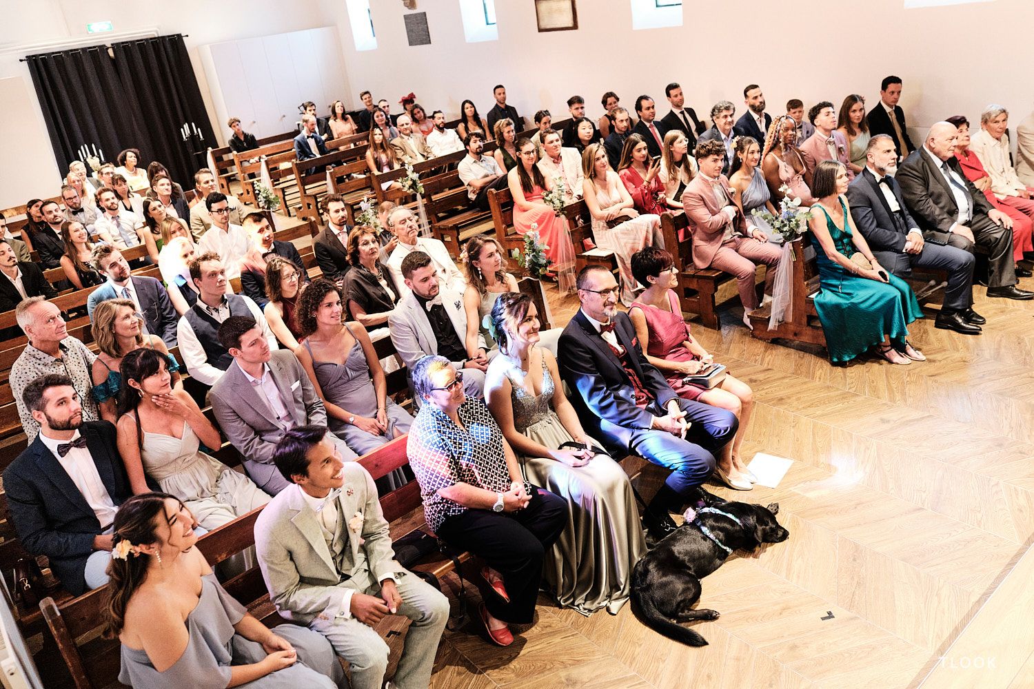 TLOOK photographe de mariage de style documentaire, au royalp de villars cérémonie religieuse