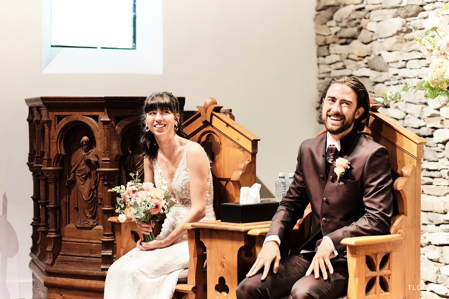 TLOOK photographe de mariage de style documentaire, au royalp de villars cérémonie religieuse