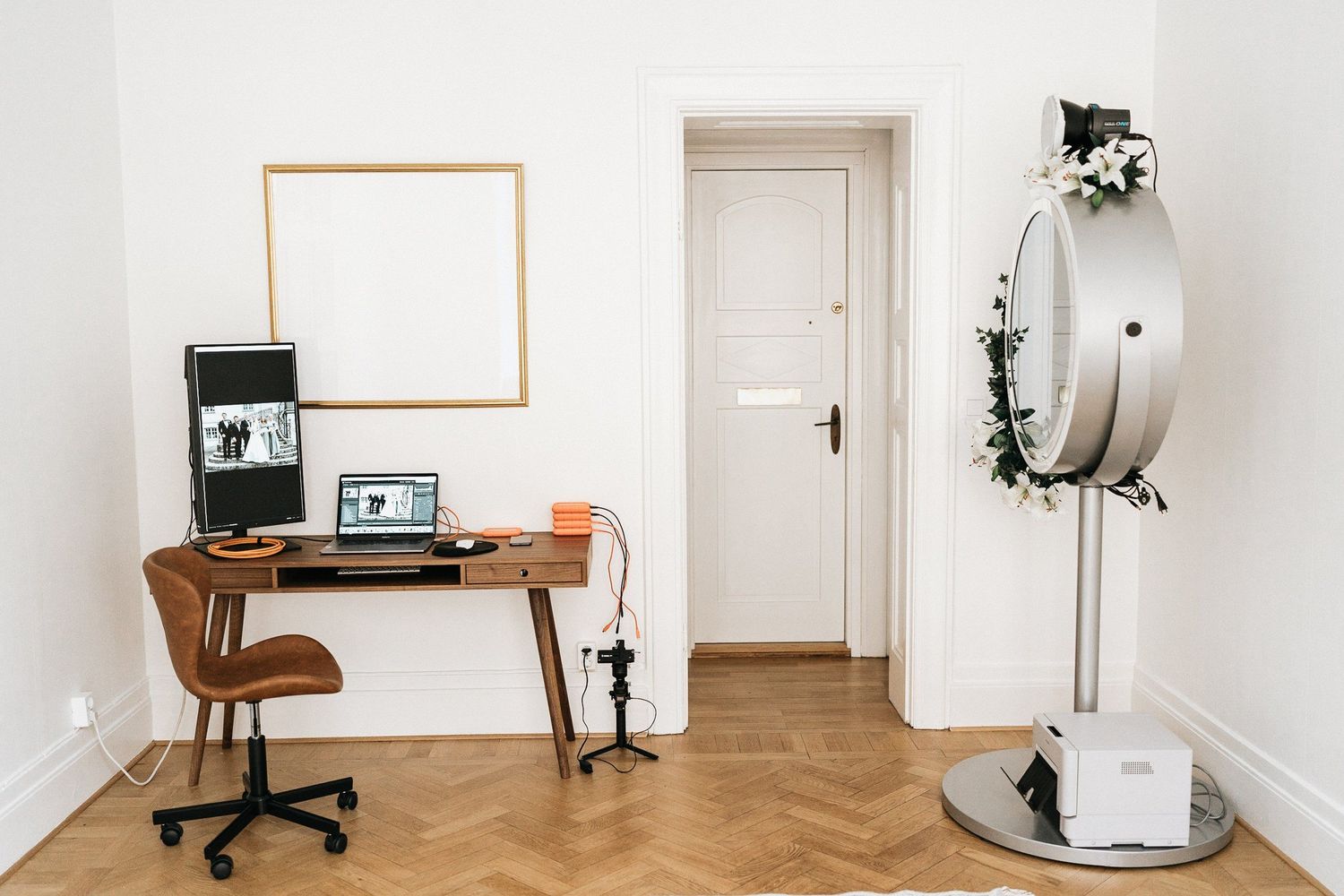 Luxury wedding photography at castle venue in Sweden