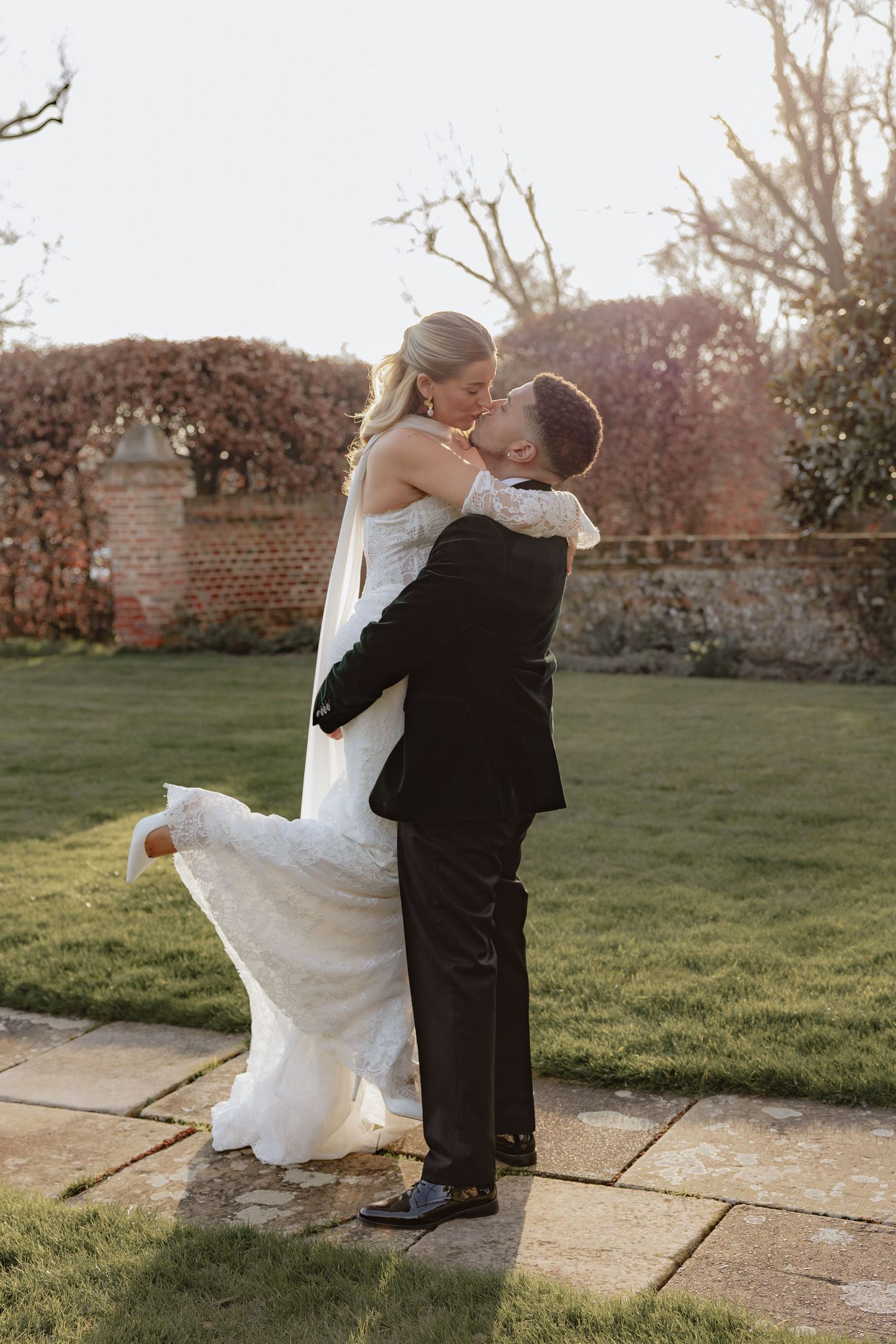 workshop, styled wedding shoot UK, creative wedding photography inspiration, bridal prep photography UK, wedding flat lay. Snapsbyleigha