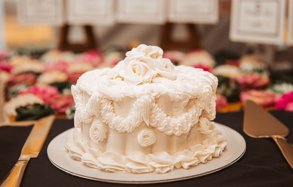 Wedding Cake in Maine