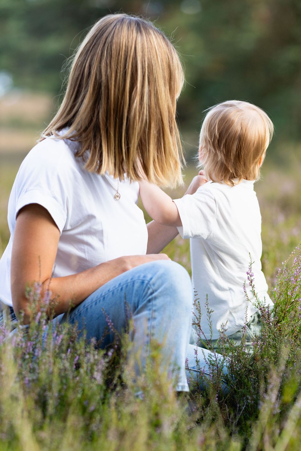 Familienzeit, Liebe, Natur, Familienshooting, authentisch, toben, lachen, natürlich