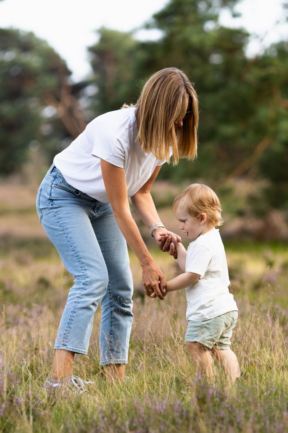 Familienzeit, Liebe, Natur, Familienshooting, authentisch, toben, lachen, natürlich