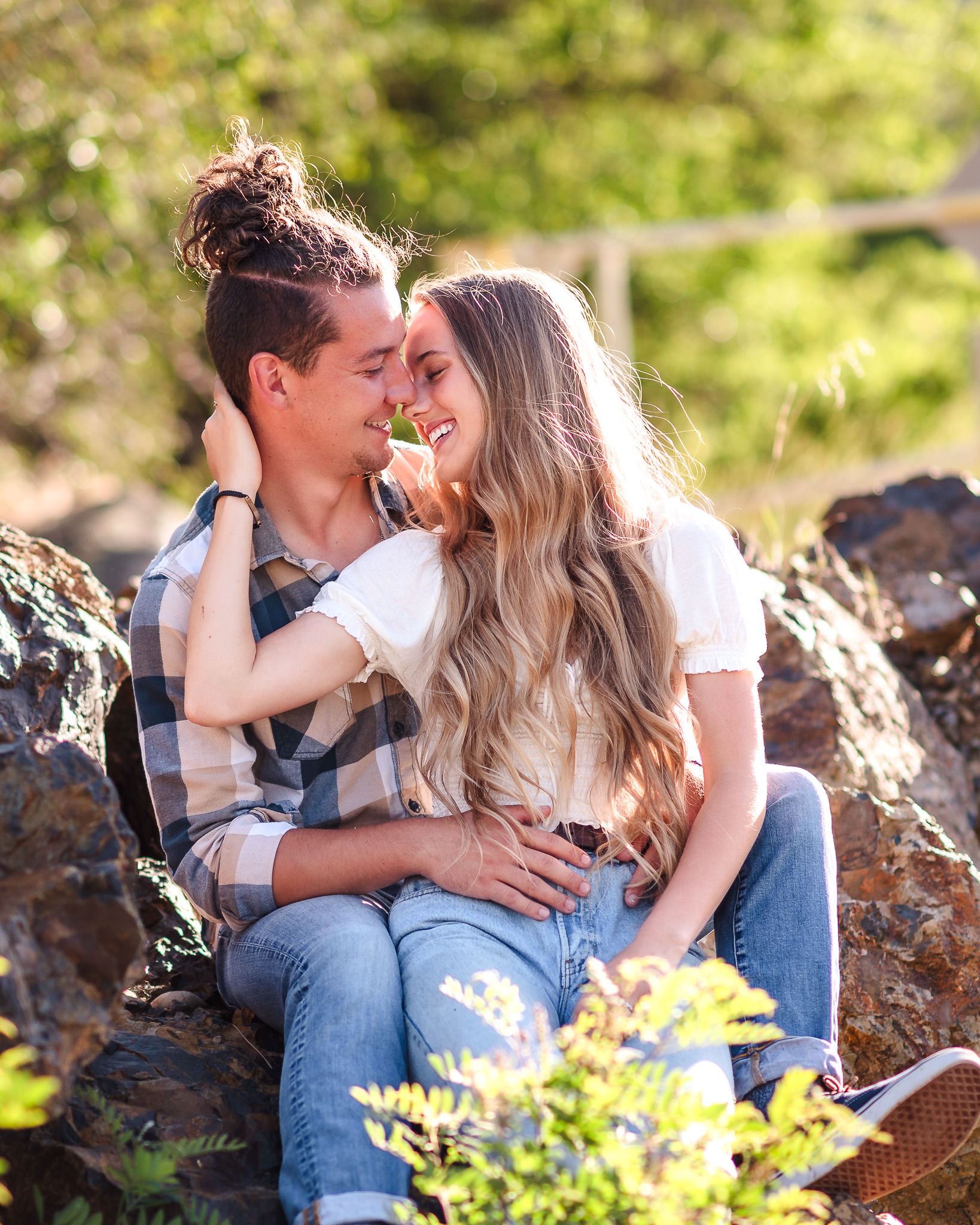 Fun Engagement and Couples Photos, Boise Idaho Wedding and Portrait Photographer. Parks and garden locations.