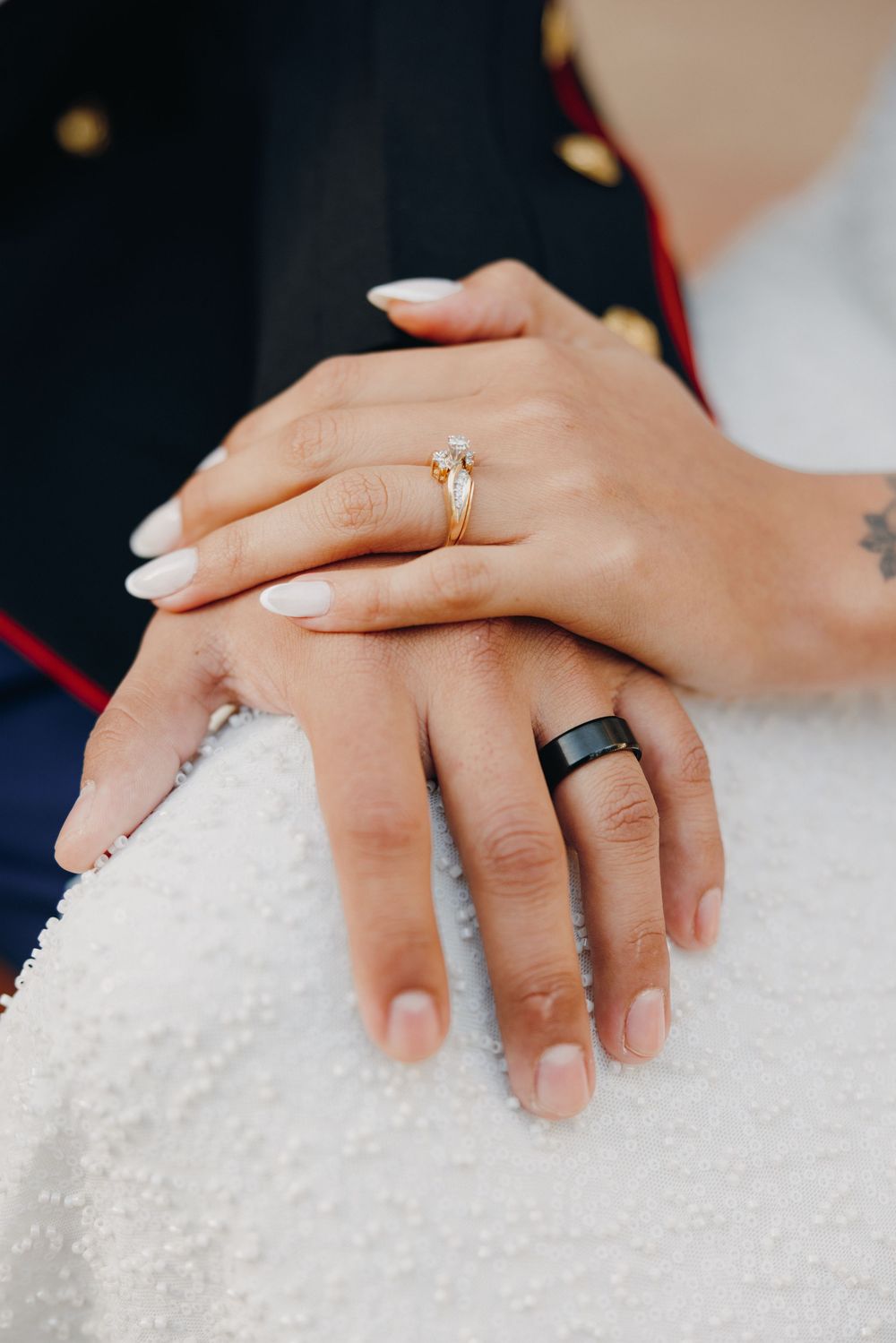 Details of the wedding rings.