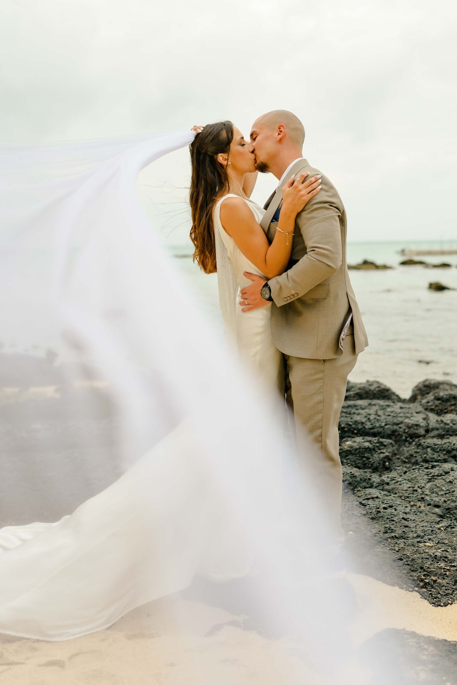 Ophelie + Guillaume - Wedding at Trou aux Biches Beachcomber Hotel - Mauritius Photographer