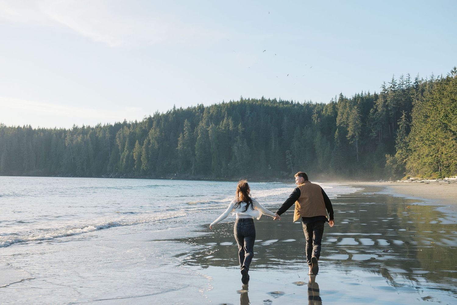 vancouver island film photographer. sooke. tofino. couples. elopements. qualicum beach. parksville. documentary.