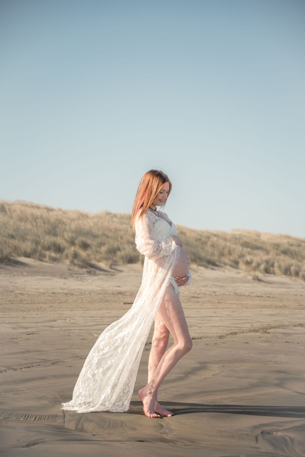 Maternity photoshoot in Invercargill at the beach