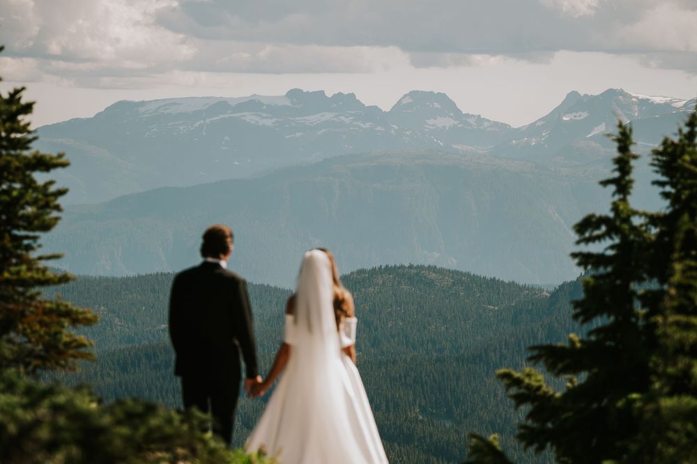 Vancouver Island Wedding photographer photography of couple on Mt Washington venue Comox Valley for outdoor mountain bridal photos in July