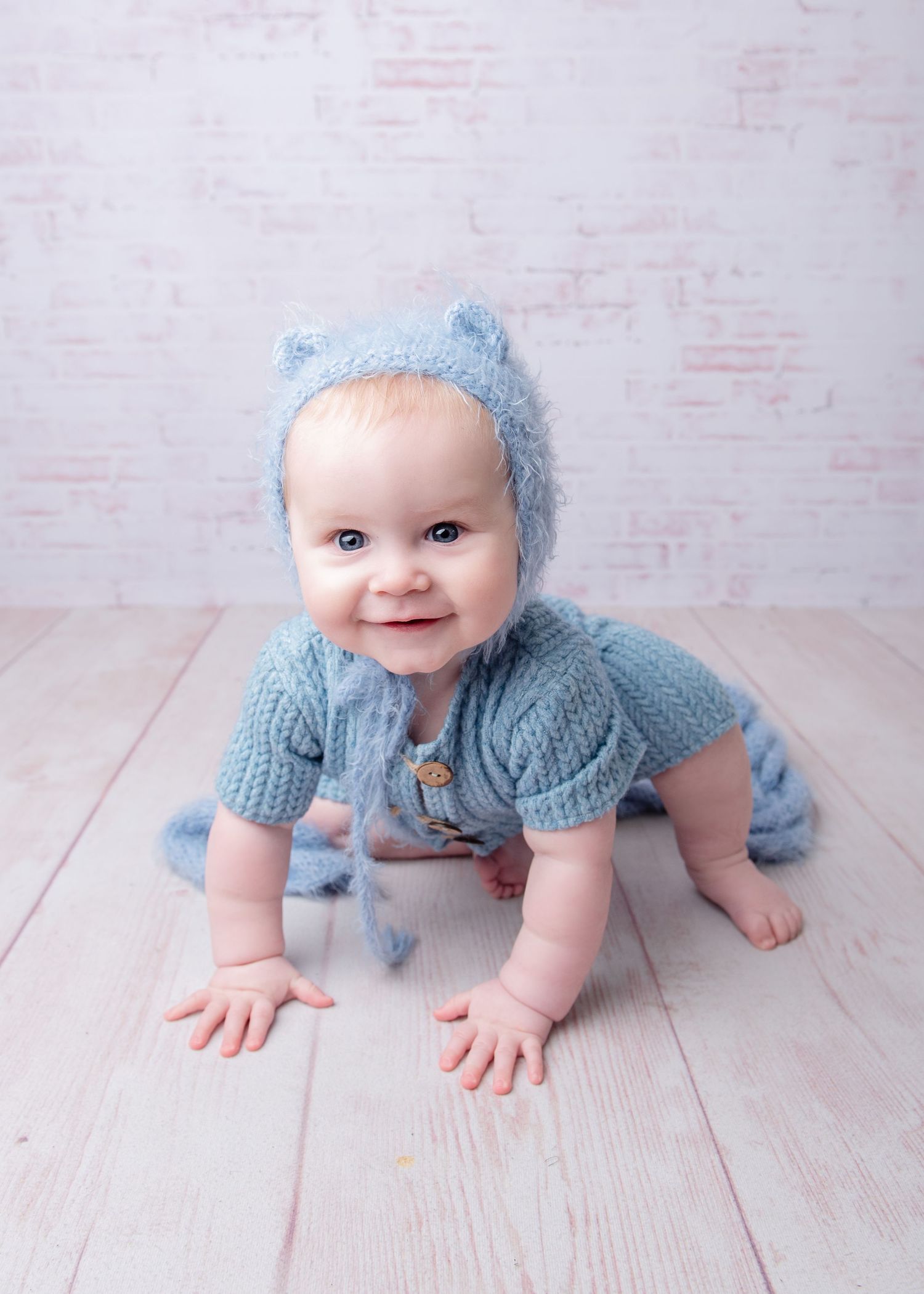 sitter session photoshoot baby picture bromsgrove Worcester