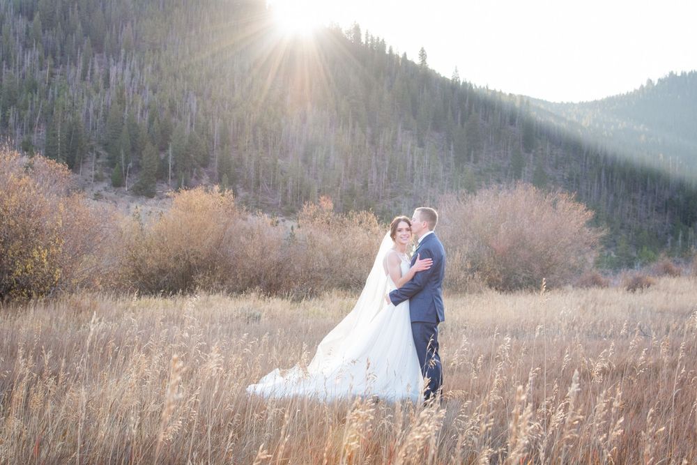 Fall Colorado Elopement at Sapphire Point, Vail Photographer, Vail Elopement Photographer, Sapphire Point Wedding, Sunrise Colorado Wedding