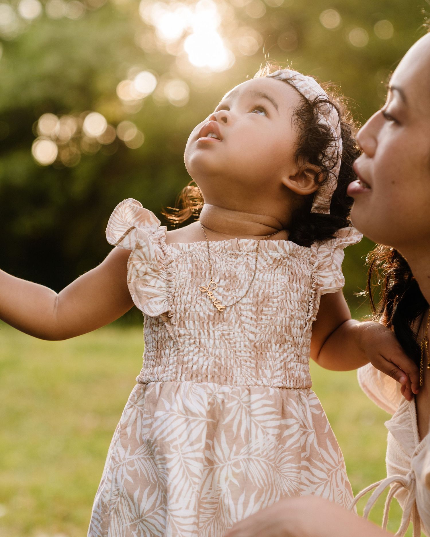Mother and toddler candid lifestyle photoshoot in Emu Plains, Sydney, Australia. Captured by Eda Oz Photography