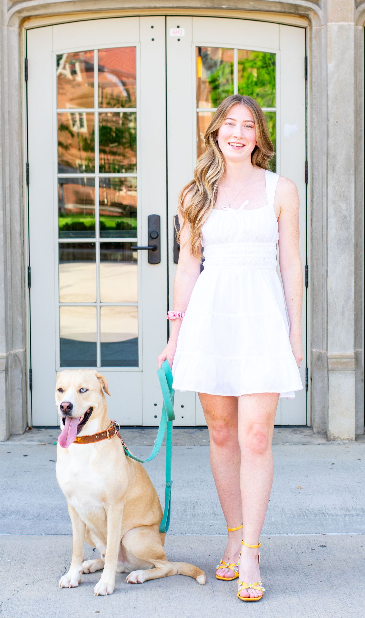 University of Tennessee Knoxville Graduation photo with dog