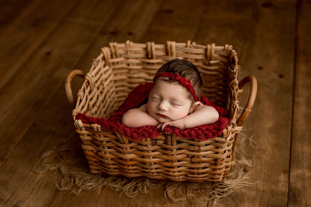 Wichita newborn photography, newborn photographer near me Wichita, newborn photoshoot, newborn photography packages