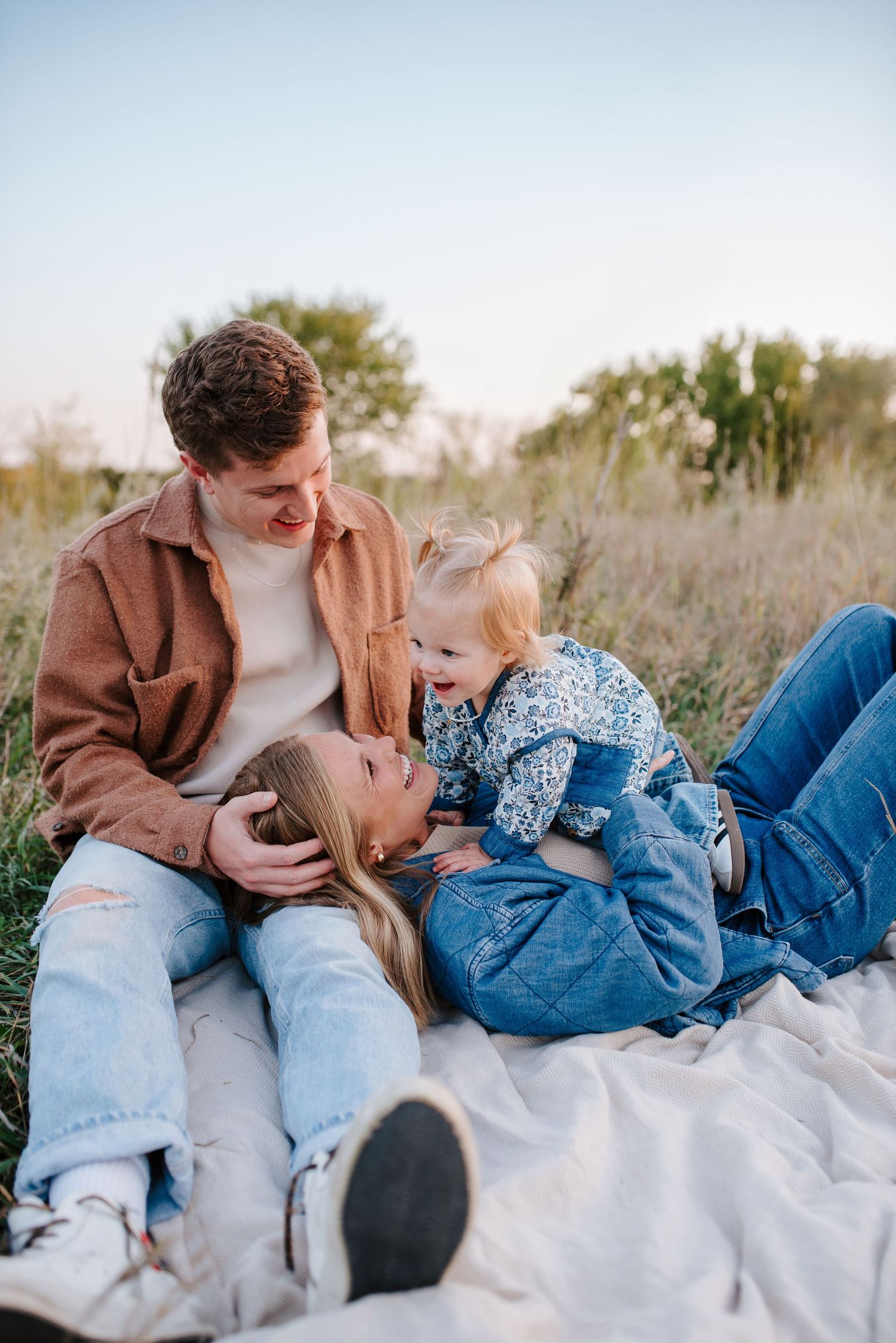 Great plains nature center family pictures, Wichita photographer Jessica Nadine Photography