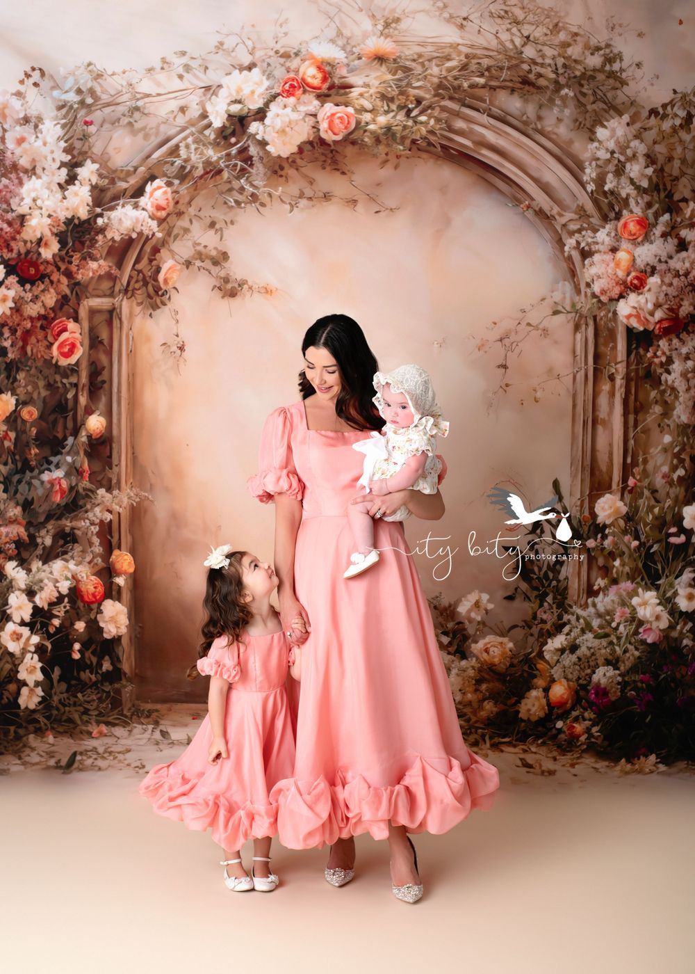 Avon Ohio Photographer Macarons With Mom Event Photos Florals & Baby