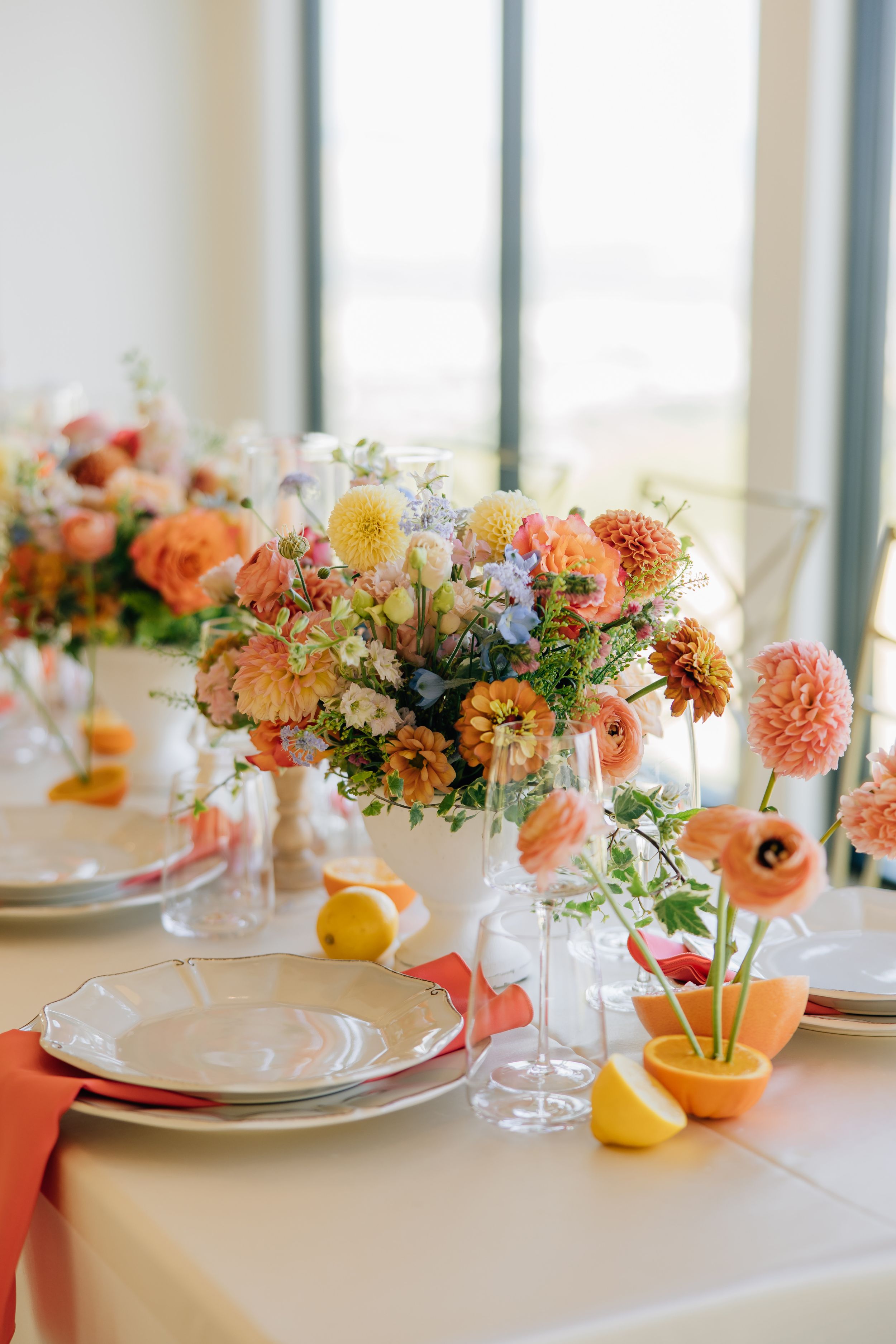 Tablescape flowers / Jackie Siggard Photo Video