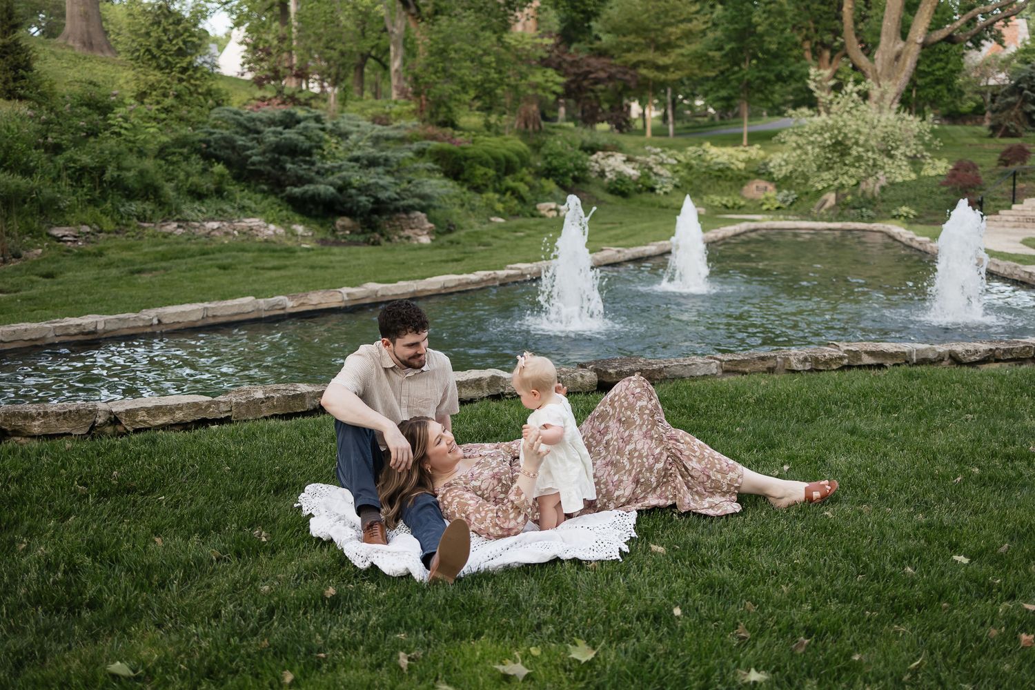 kansas city newborn photographer