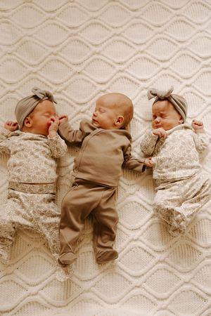 triplet newborn photo