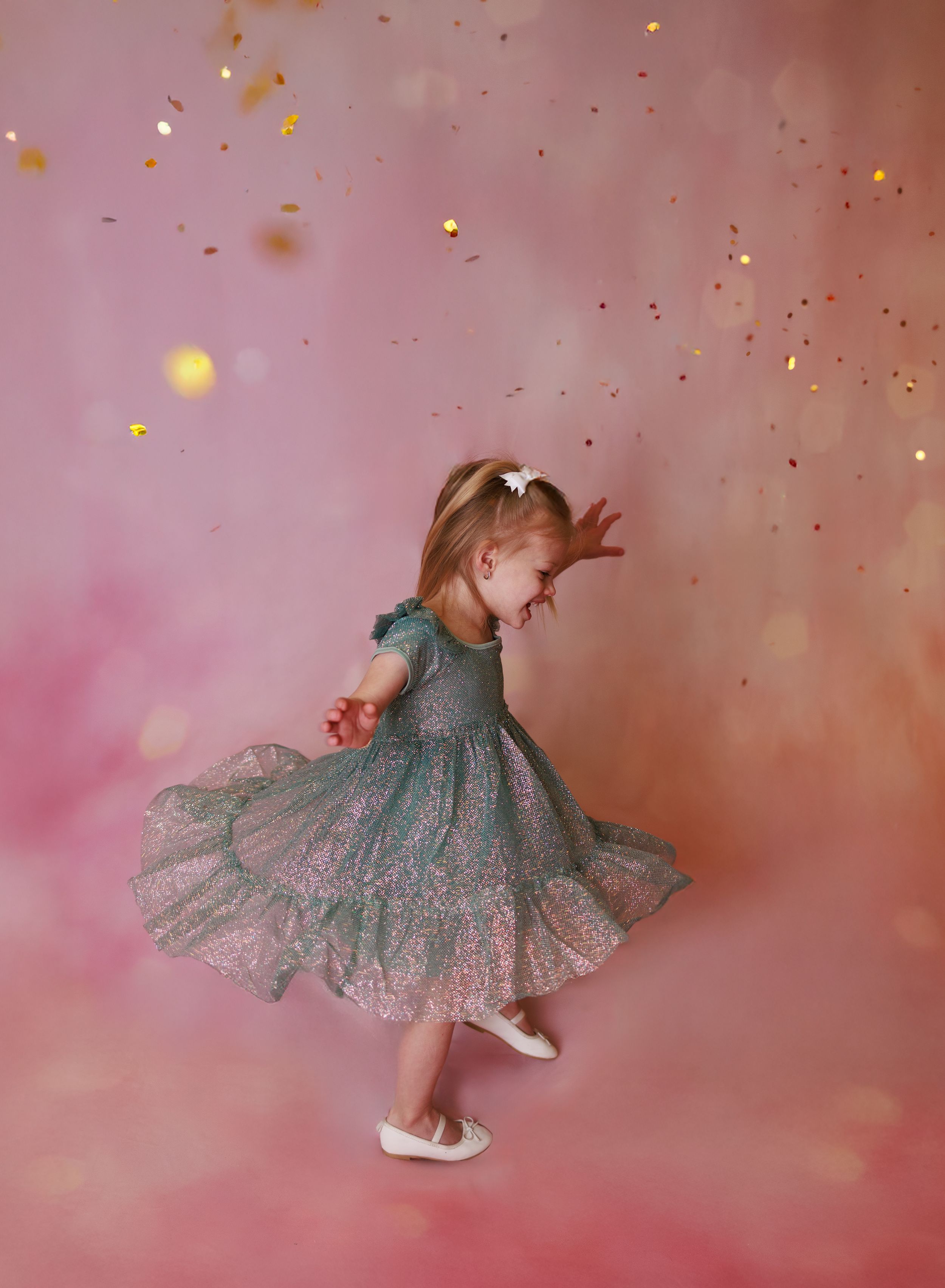 milestone photography, child photography, children photography, confetti photos, confetti photography, Iowa photographer, Iowa photography