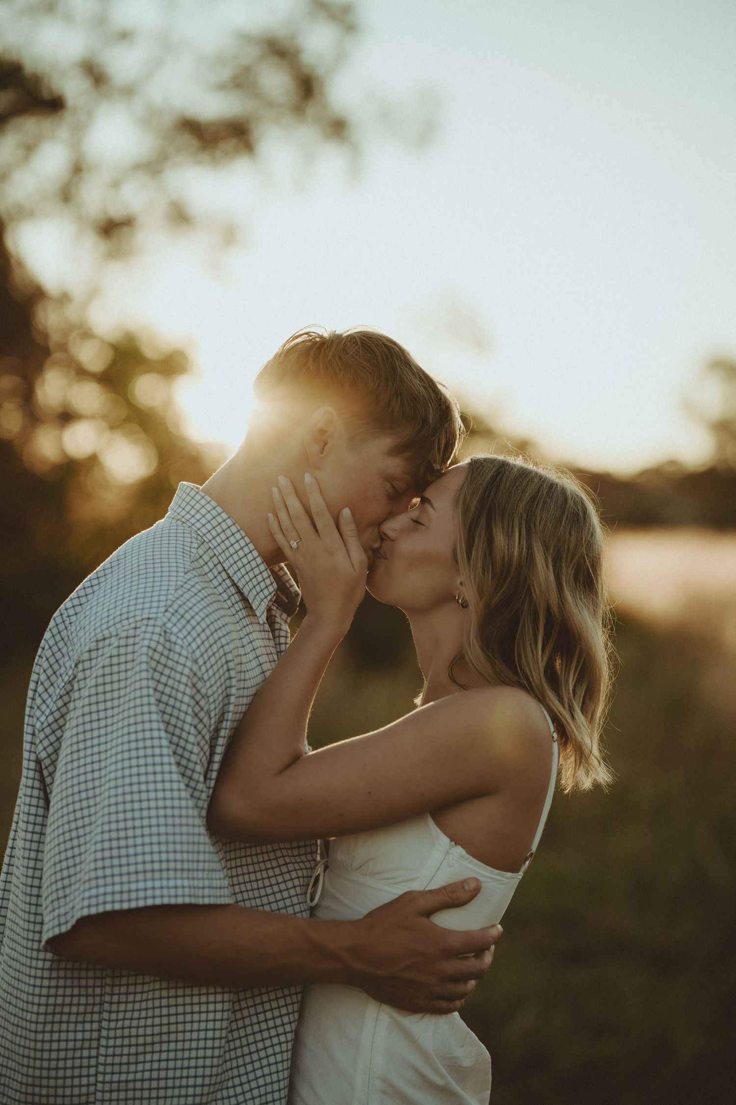 Documenting all walks of life, weddings, maternity, newborn and family photography. Sunshine Coast