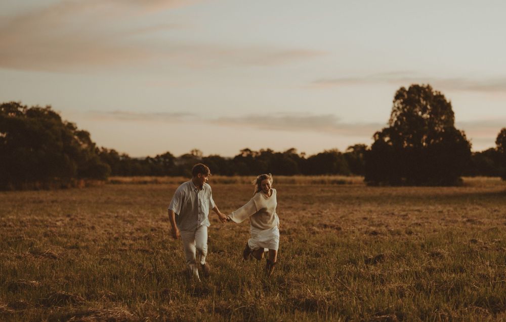 Documenting all walks of life, weddings, maternity, newborn and family photography. Sunshine Coast