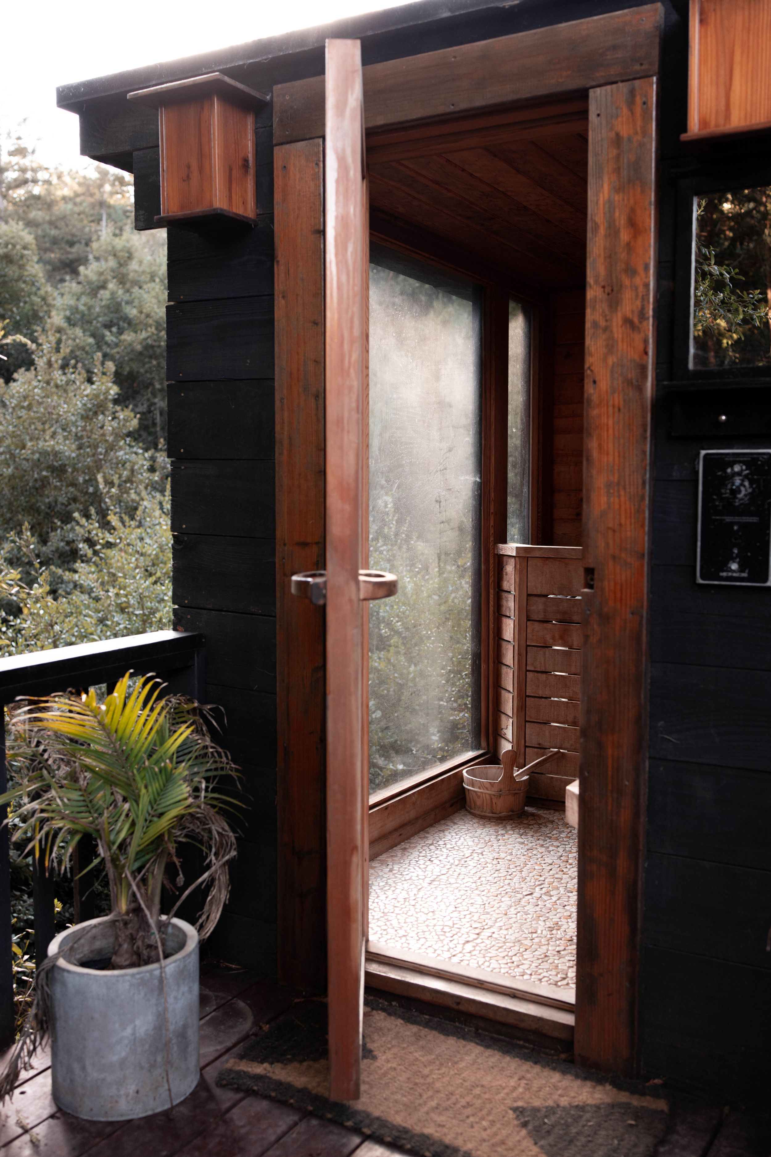 sparrow valley retreat santa cruz mountains redwood boudoir steamy sauna mini sessions wedding boudoir photographer jelau photography