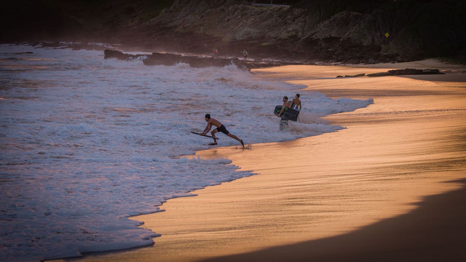Hawaii, Oahu, Sandy Beach, Wave surfing, Bellyboarding, Shorebreak, Bodyboarding, Bodysurfing