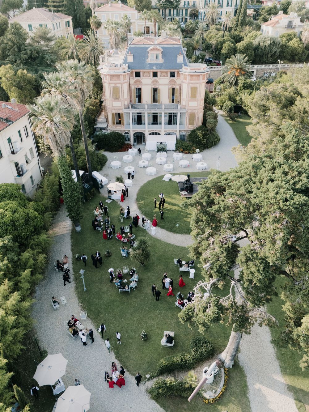 vista dall'alto di villa nobel sanremo durante ricevimento di matrimonio