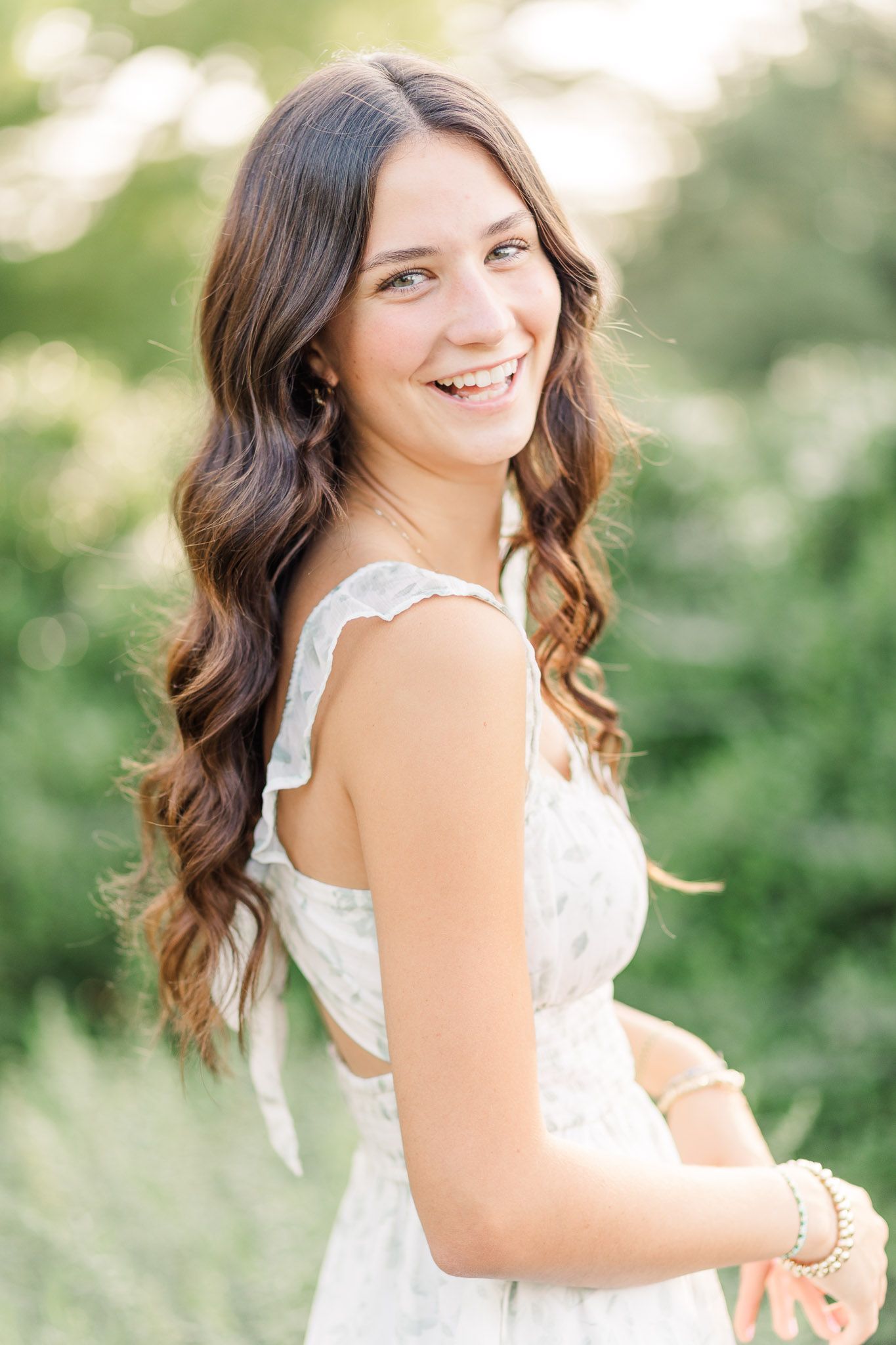 Richmond Virginia senior portrait photographer photographs senior portrait at Maymont.