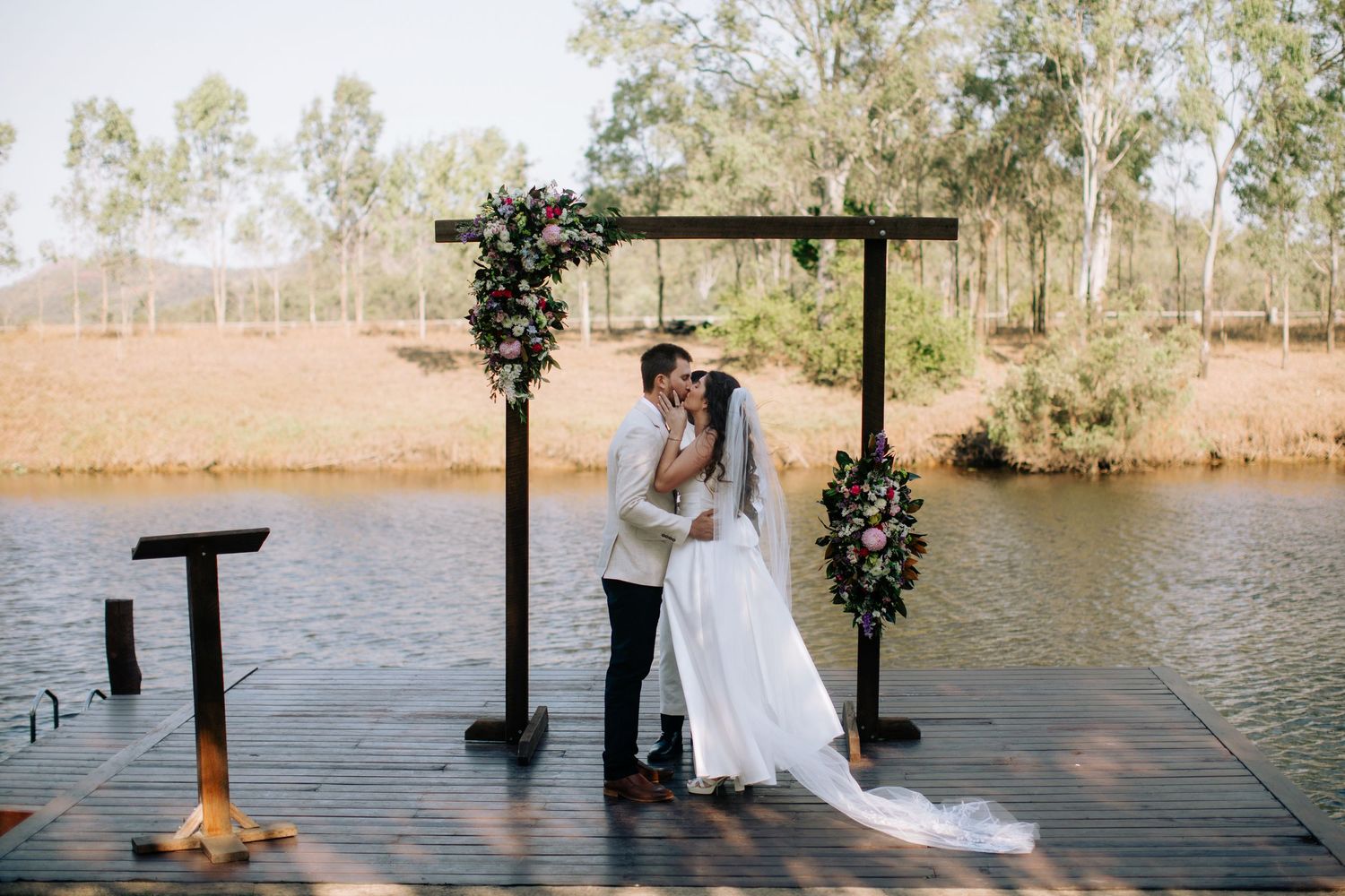 Hedlow Creek Wedding Photography
ROCKHAMPTON WEDDING PHOTOGRAPHER