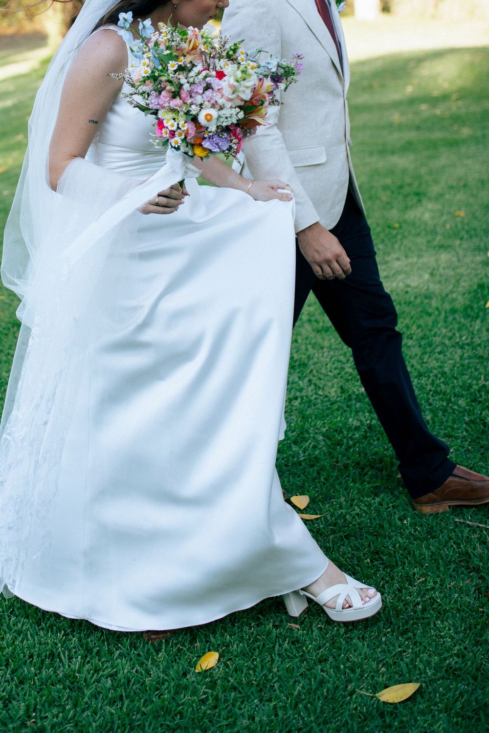Hedlow Creek Wedding Photography
ROCKHAMPTON WEDDING PHOTOGRAPHER
