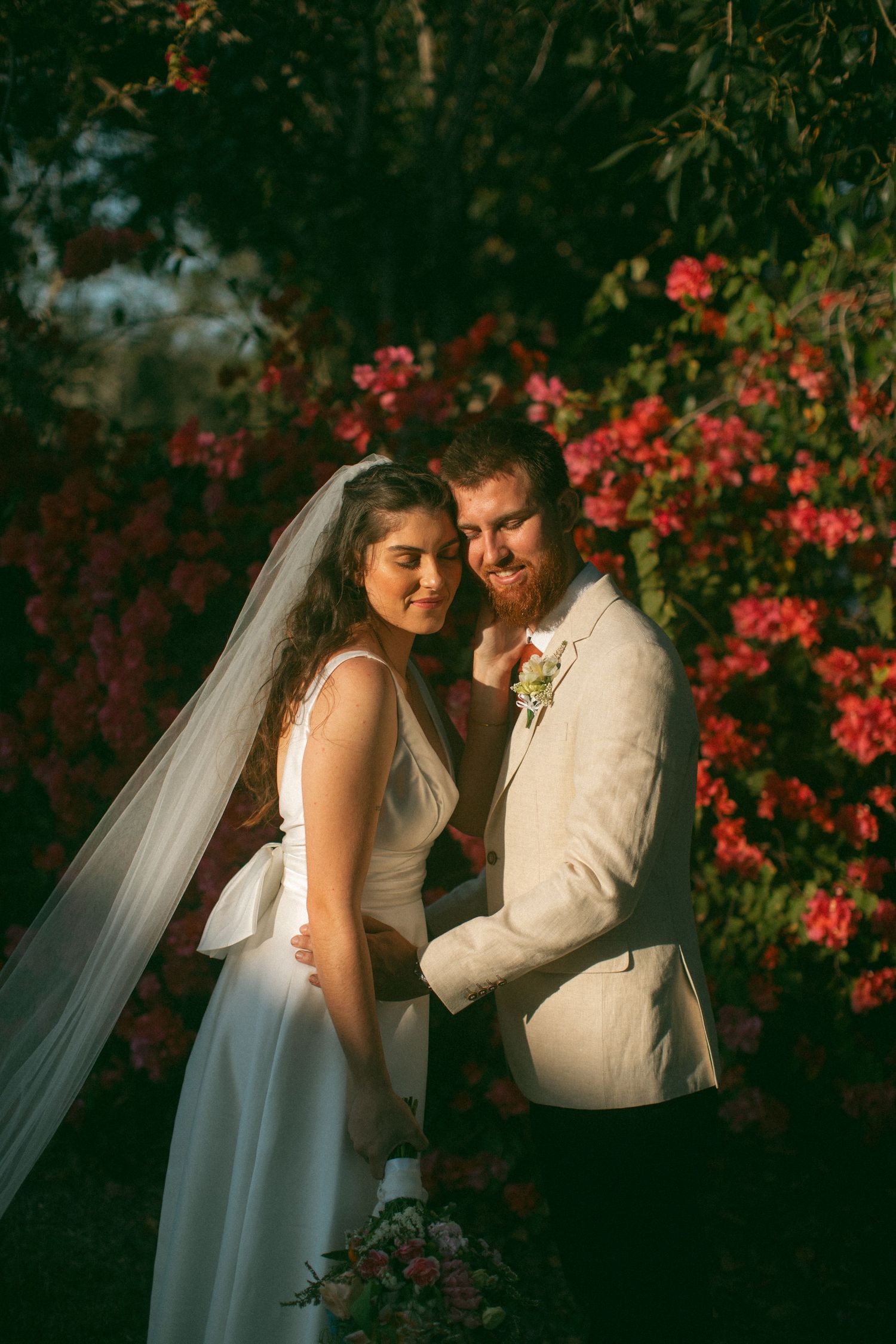 Hedlow Creek Wedding Photography
ROCKHAMPTON WEDDING PHOTOGRAPHER