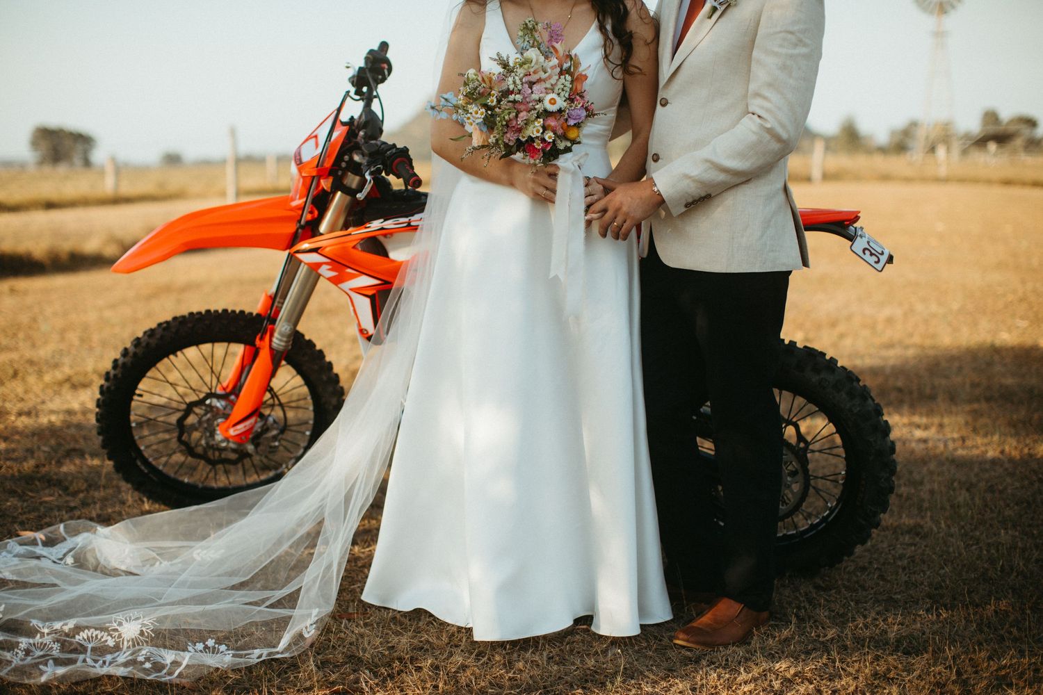 Hedlow Creek Wedding Photography
ROCKHAMPTON WEDDING PHOTOGRAPHER