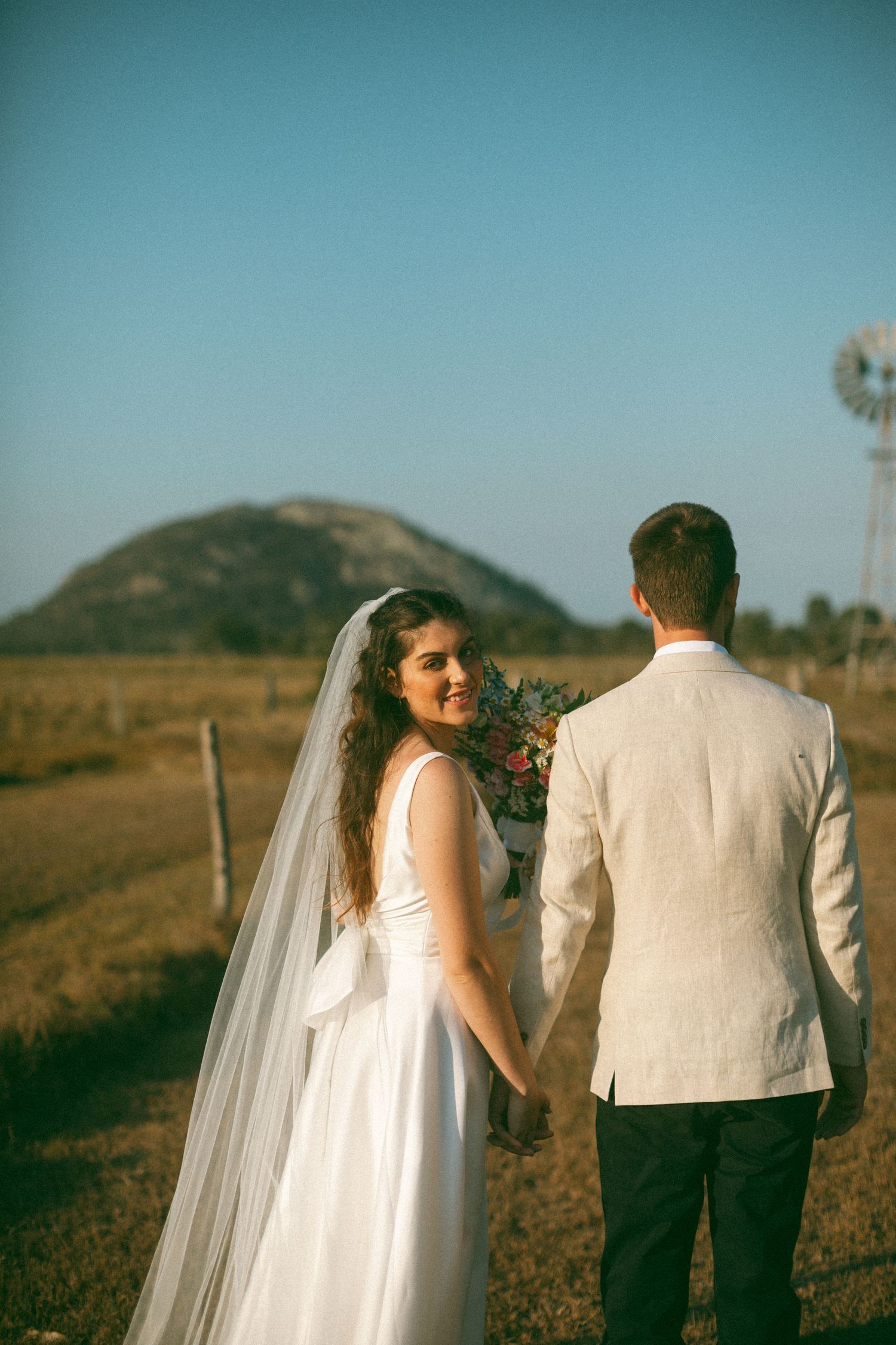 Hedlow Creek Wedding Photography
ROCKHAMPTON WEDDING PHOTOGRAPHER